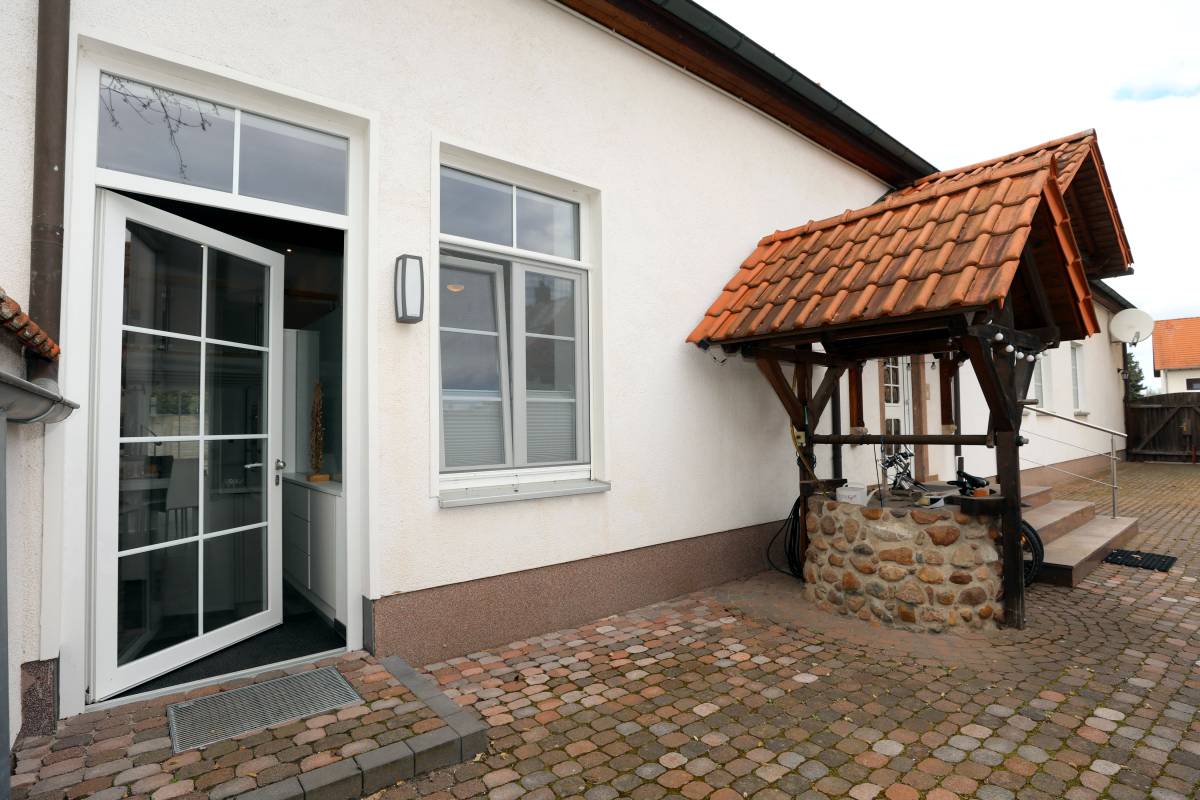 Exklusive Mietwohnung Leipzig Holzhausen - Eingangsbereich