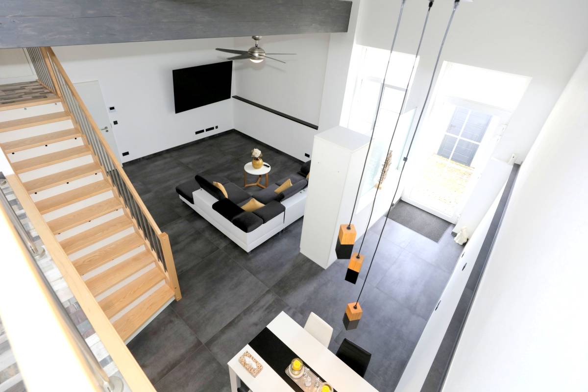 Exklusive Mietwohnung Leipzig Holzhausen - Arbeitszimmer - Blick zum Wohnbereich