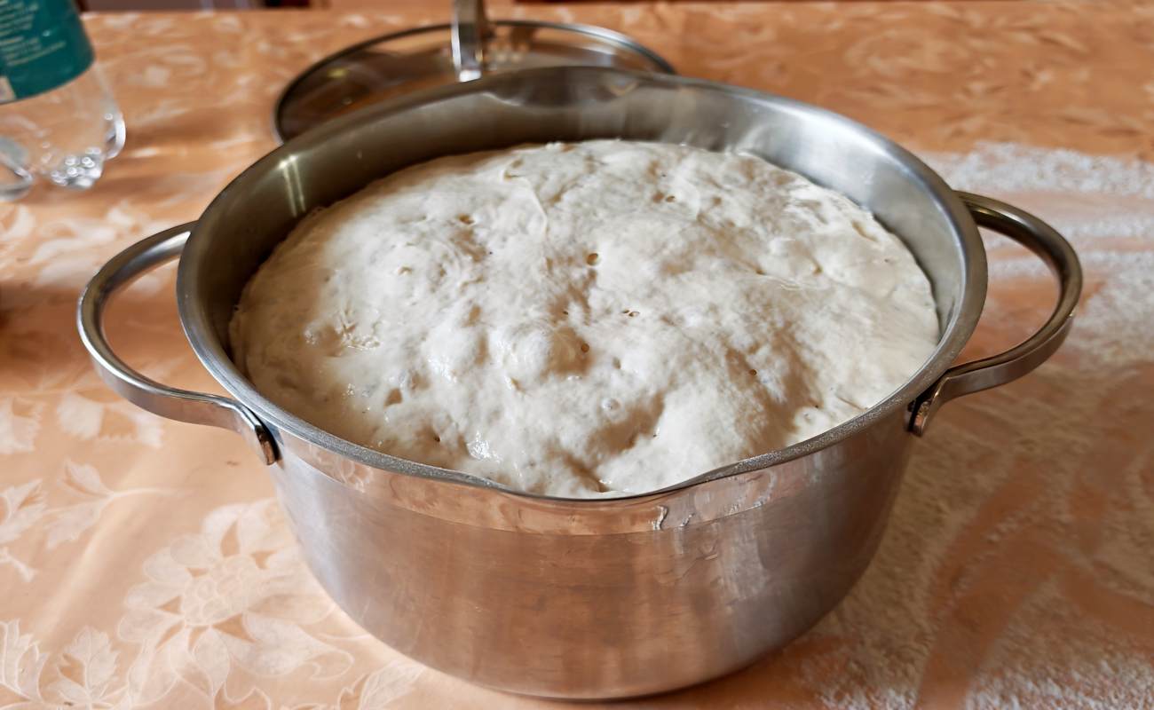 Bäckerbrötchen Hefeteig
