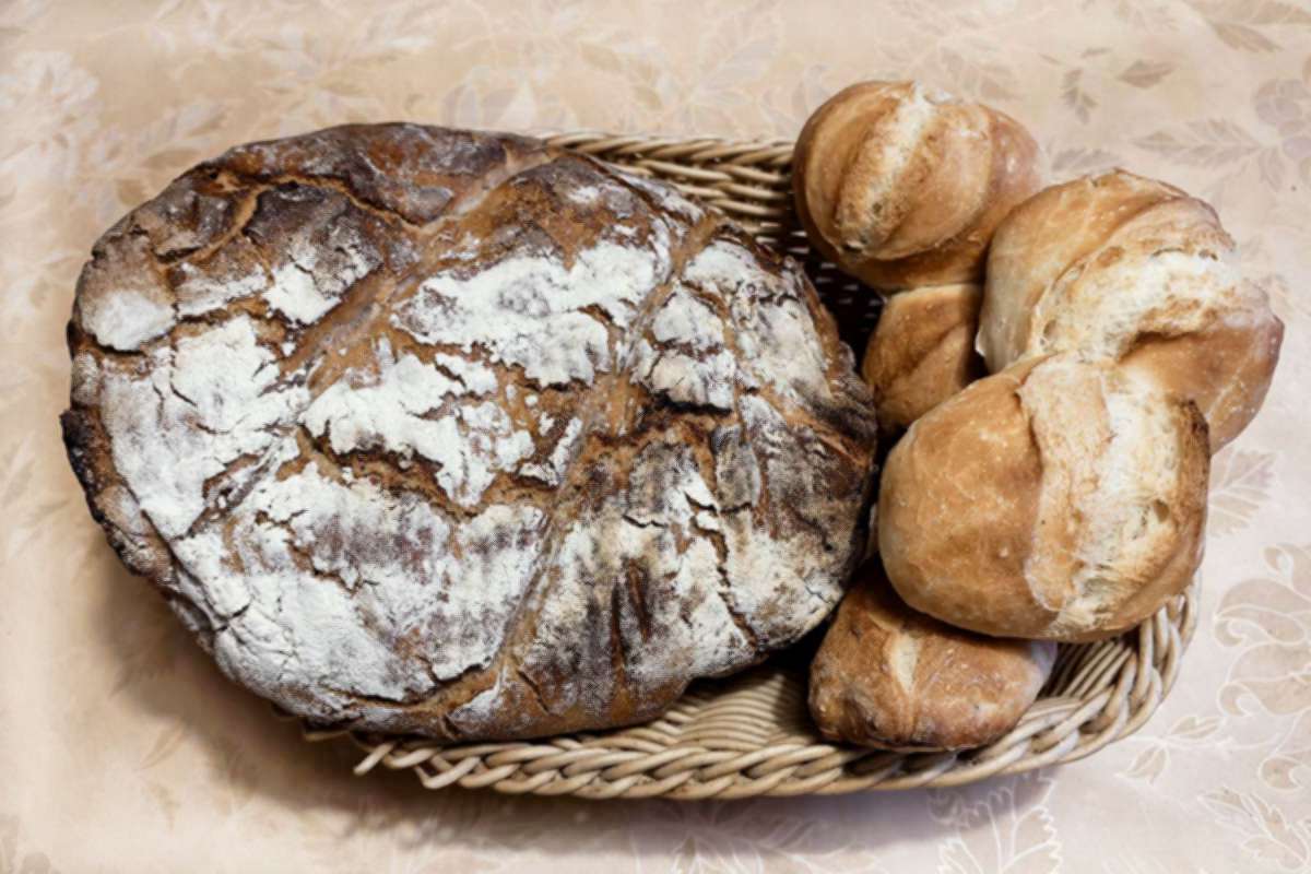 Sauerteigbrot backen: Nat�rliches Brot ohne Backzus�tze